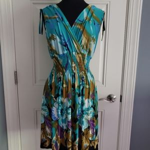 Sleevess floral pattern summer dress NWT